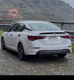 نیسان سێنترا